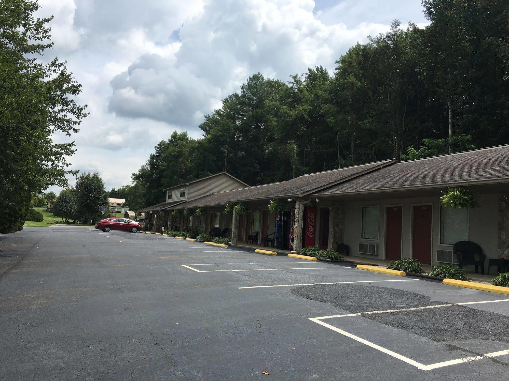 Chatuge Mountain Inn Elf Exterior photo